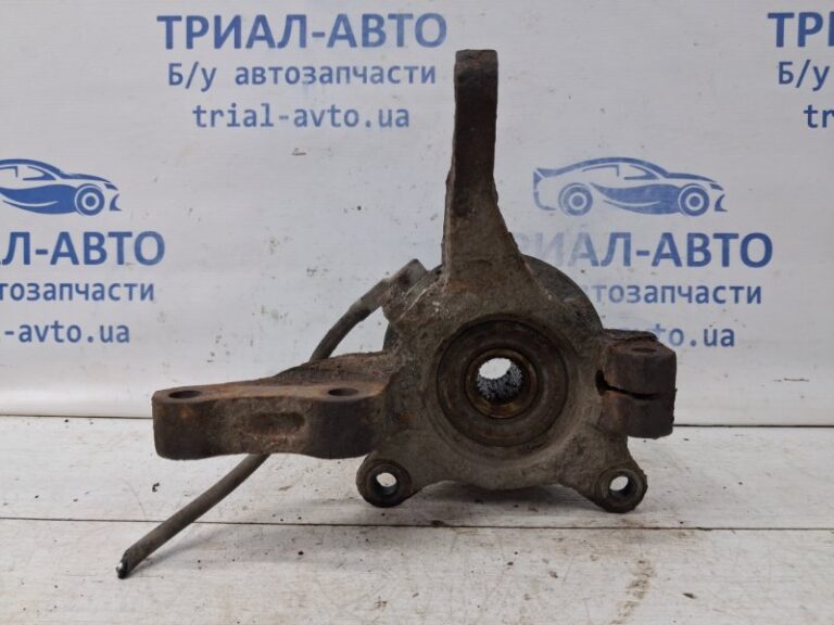 Кулак поворотный правый со ступицей Mitsubishi Outlander 2003-2006 MR491326 (Арт. 67034)
