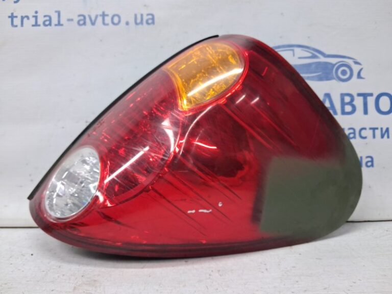 Фонарь задний внешний правый Mitsubishi L200 2006-2015 8330A156 (Арт. 67134)