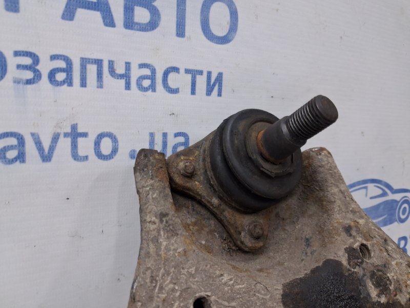 Рычаг передний верхний правый Mitsubishi L200 2006-2015 (Арт. 67168) Рычаг передний верхний правый Mitsubishi L200 2006-2015 (Арт. 67168)