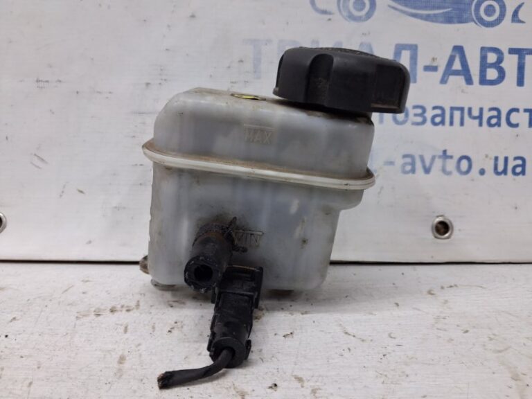 Бачок главного тормозного цилиндра Hyundai Sonata 2004-2010 585113K501 (Арт. 67237)
