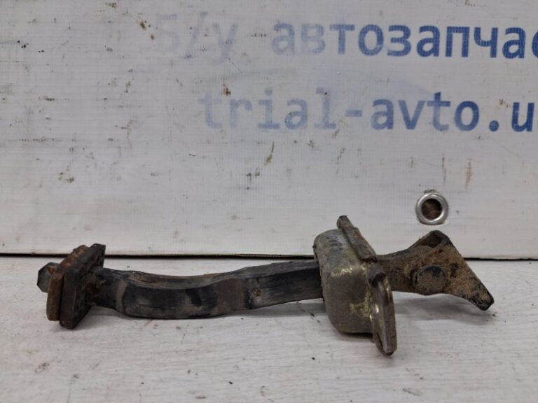 Ограничитель двери задний левый Hyundai Sonata 2004-2010 794803K000 (Арт. 67316)