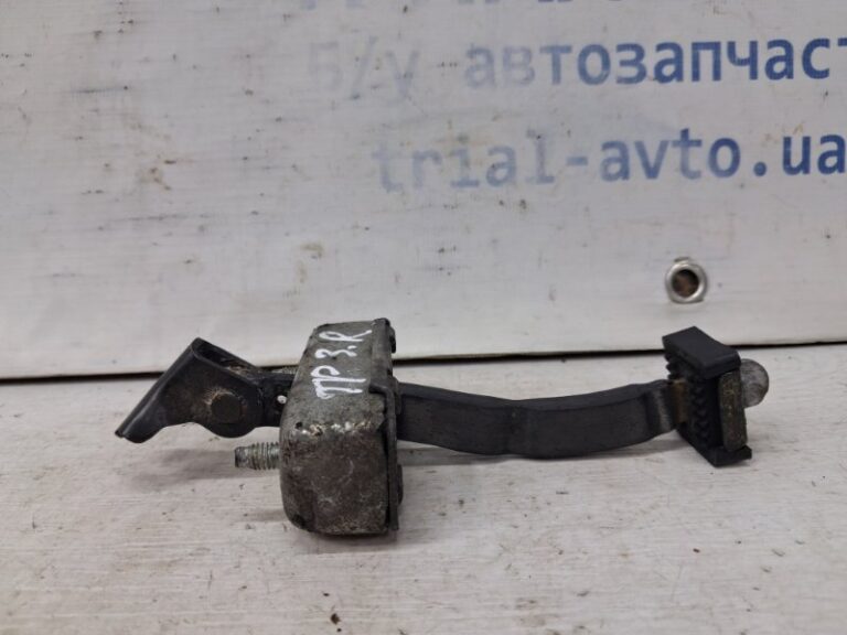 Ограничитель двери задний правый Toyota Prado 2002-2009  (Арт. 67418)