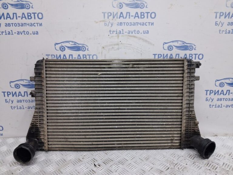 Радиатор интеркуллера Volkswagen Caddy 2K 1.9 DIESEL BJB 2003 (б/у)