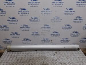 Накладка порога внешняя правая Kia Sorento 2002-2011 877723E500 (Арт. 67586)