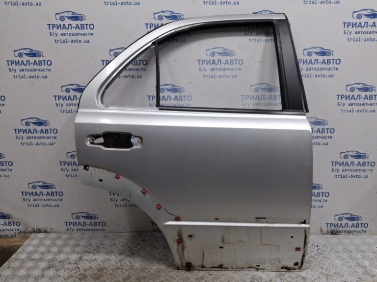 Дверь задняя правая Kia Sorento 2002-2011 770043E111 (Арт. 67604)