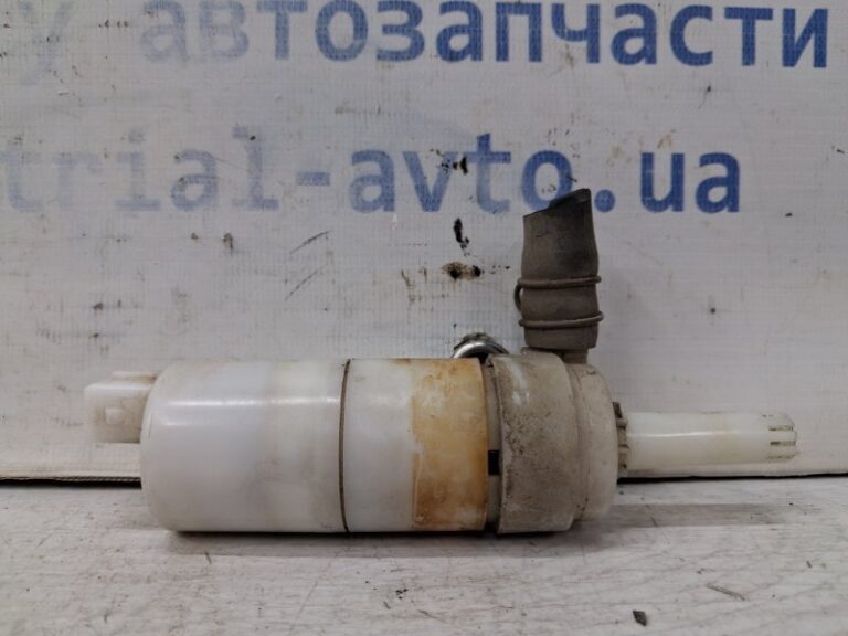 Насос омывателя фар Kia Sorento 2002-2011 984303E000 (Арт. 67699)