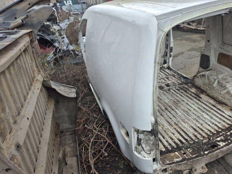 Четверть автомобиля задняя левая Volkswagen Caddy 2003-2015  (Арт. 67748)