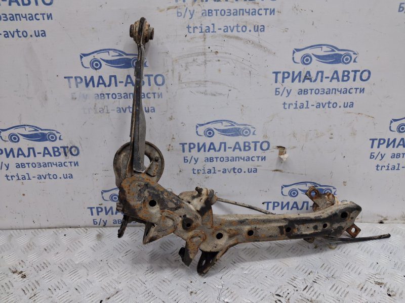 Рычаг задней подвески продольный левый Honda Civic 2005-2012 52371SNAA04 (Арт. 67871) Рычаг задней подвески продольный левый Honda Civic 2005-2012 52371SNAA04 (Арт. 67871)
