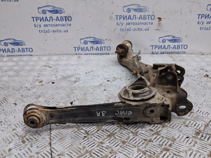 Рычаг задней подвески продольный правый Honda Civic 2005-2012 52370SNAA04 (Арт. 67872) Рычаг задней подвески продольный правый Honda Civic 2005-2012 52370SNAA04 (Арт. 67872)
