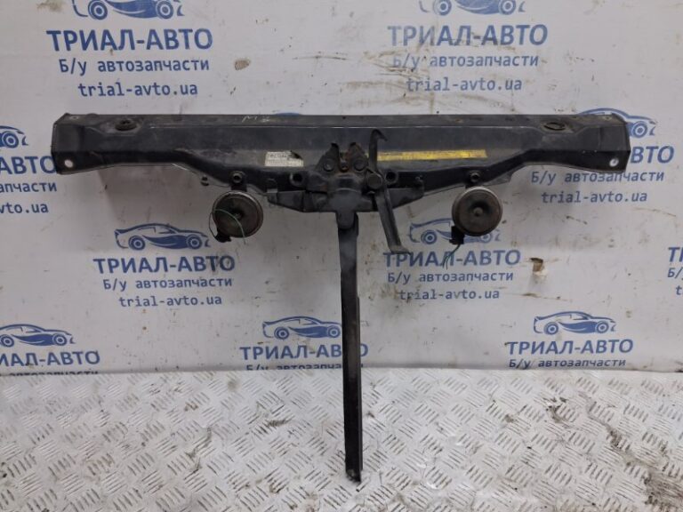 Панель передняя верхняя планка Toyota Camry 2001-2006 5321633120 (Арт. 68023)