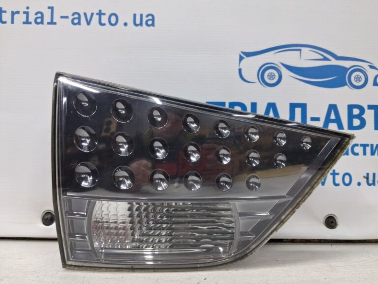 Фонарь задний внутренний левый Mitsubishi Outlander 2007-2012 8331A005 (Арт. 68040)
