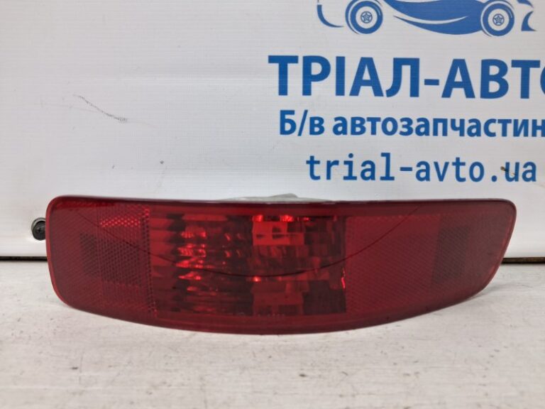 Катафот правый Mitsubishi Outlander 2007-2012 8337A014 (Арт. 68056)
