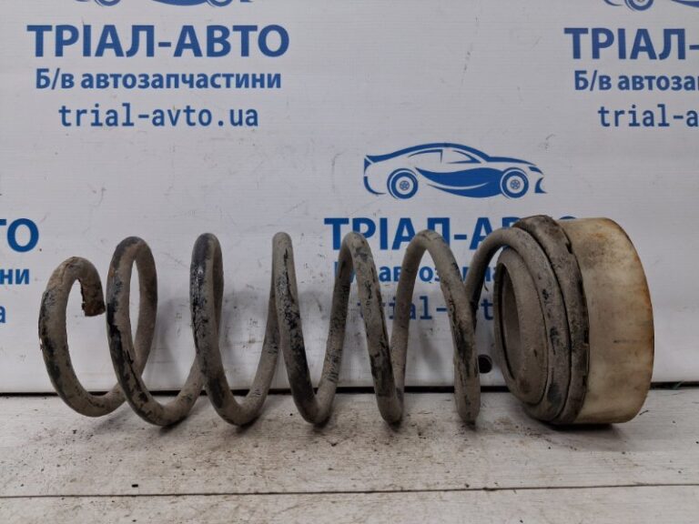 Пружина задняя Kia Sorento 2002-2011 553303E040 (Арт. 68457)