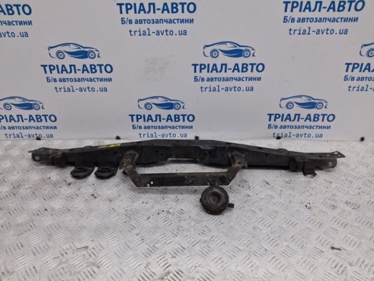 Панель передняя верхняя планка Nissan Juke 2010-2019  (Арт. 68547)