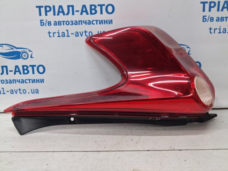 Фонарь задний внешний правый Nissan Juke 2010-2019 265501KA0A (Арт. 68651)