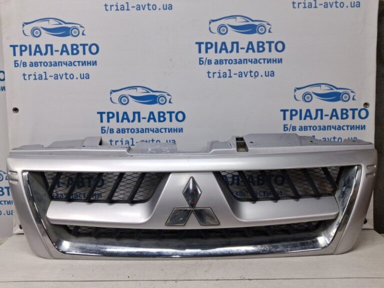 Решетка радиатора Mitsubishi Pajero Wagon 1999-2006 MN117202HB (Арт. 68660)