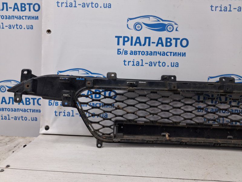 Решетка бампера центральная SsangYong Korando 2010-2019 7878134300 (Арт. 68662) Решетка бампера центральная SsangYong Korando 2010-2019 7878134300 (Арт. 68662)
