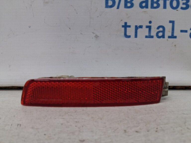 Катафот правый Nissan Juke 2010-2019 265605C000 (Арт. 68670)