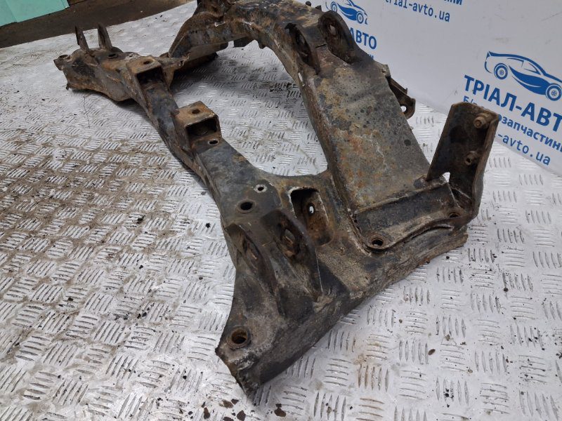 Балка задней подвески Mitsubishi Outlander 2003-2006 MR961172 (Арт. 68757) Балка задней подвески Mitsubishi Outlander 2003-2006 MR961172 (Арт. 68757)