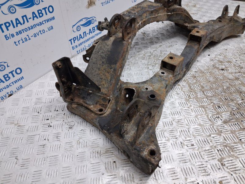 Балка задней подвески Mitsubishi Outlander 2003-2006 MR961172 (Арт. 68757) Балка задней подвески Mitsubishi Outlander 2003-2006 MR961172 (Арт. 68757)