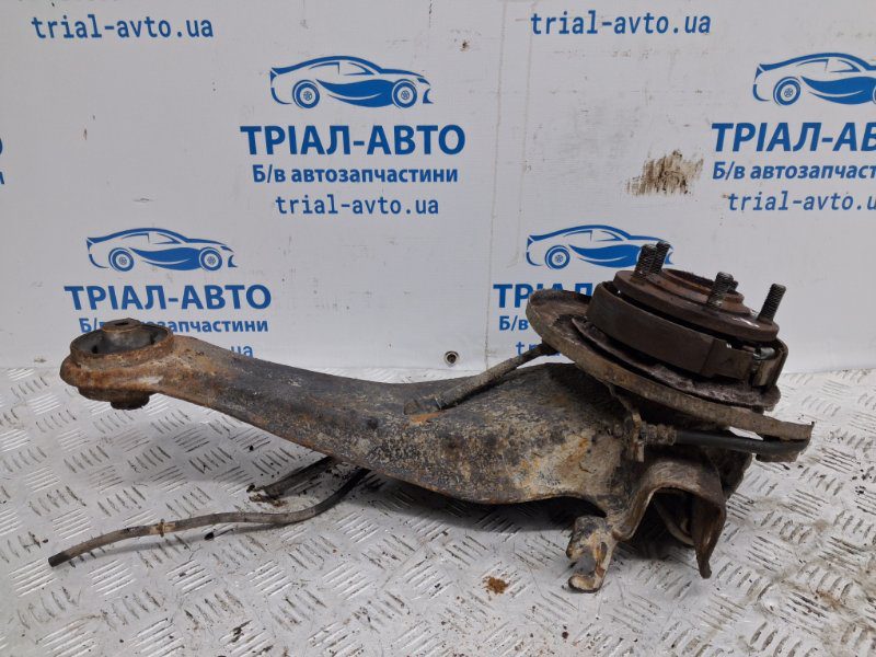 Рычаг задней подвески продольный правый Mitsubishi Outlander 2003-2006 4120A006 (Арт. 68760) Рычаг задней подвески продольный правый Mitsubishi Outlander 2003-2006 4120A006 (Арт. 68760)