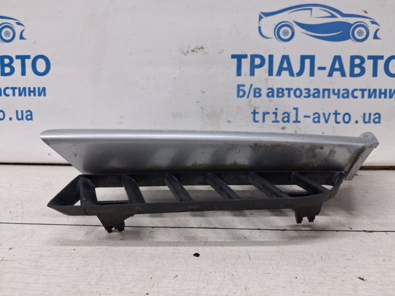 Решетка переднего бампера левая Mitsubishi Outlander 2003-2006 MN175977 (Арт. 68857) Решетка переднего бампера левая Mitsubishi Outlander 2003-2006 MN175977 (Арт. 68857)