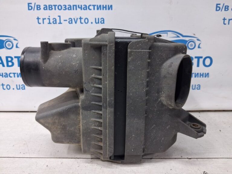 Корпус воздушного фильтра Mitsubishi Outlander 2003-2006  (Арт. 68877)