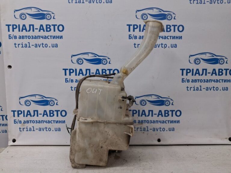 Бачок омывателя Mitsubishi Outlander 2003-2006  (Арт. 68900)