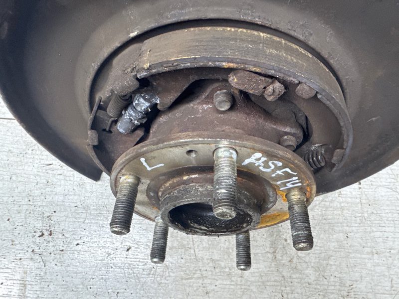 Цапфа задняя левая со ступицей Hyundai Santa fe 2012-2019 527102W100 (Арт. 68968) Цапфа задняя левая со ступицей Hyundai Santa fe 2012-2019 527102W100 (Арт. 68968)