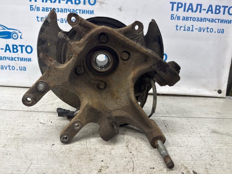 Цапфа задняя правая со ступицей Hyundai Santa fe 2012-2019 527202W100 (Арт. 68969)