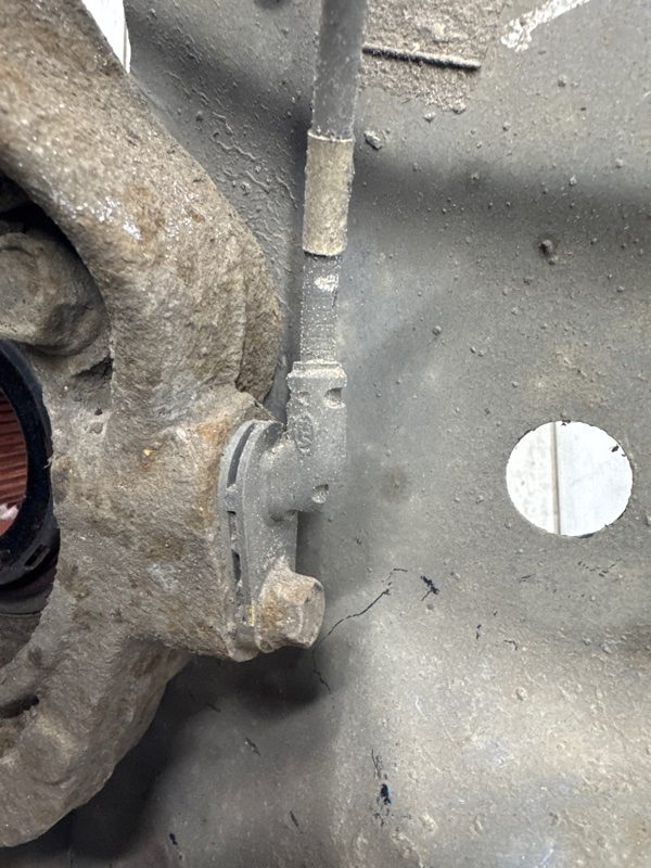 Кулак поворотный левый со ступицей Hyundai IX35 2009-2015 517152Y500 (Арт. 68976) Кулак поворотный левый со ступицей Hyundai IX35 2009-2015 517152Y500 (Арт. 68976)