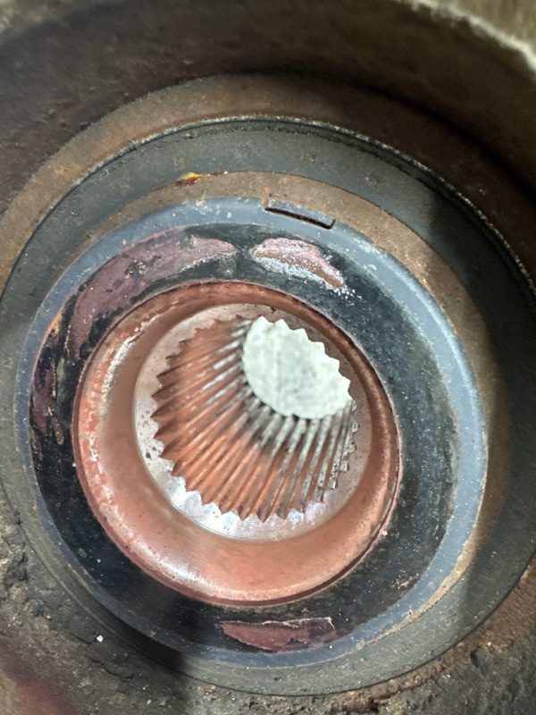 Кулак поворотный левый со ступицей Hyundai IX35 2009-2015 517152Y500 (Арт. 68976) Кулак поворотный левый со ступицей Hyundai IX35 2009-2015 517152Y500 (Арт. 68976)