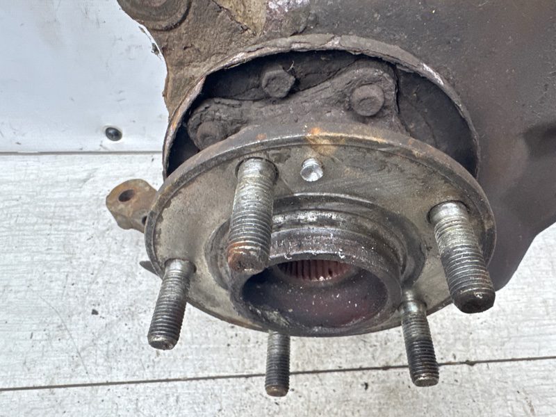 Кулак поворотный правый со ступицей Hyundai IX35 2009-2015 517162Y500 (Арт. 68977) Кулак поворотный правый со ступицей Hyundai IX35 2009-2015 517162Y500 (Арт. 68977)