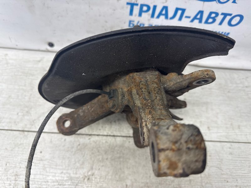Кулак поворотный левый со ступицей Honda Civic 2005-2012 (Арт. 68978) Кулак поворотный левый со ступицей Honda Civic 2005-2012 (Арт. 68978)