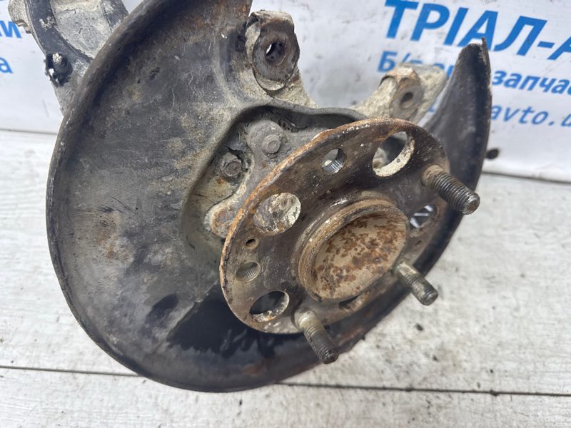 Цапфа задняя правая со ступицей Honda Civic 2005-2012 (Арт. 68979) Цапфа задняя правая со ступицей Honda Civic 2005-2012 (Арт. 68979)