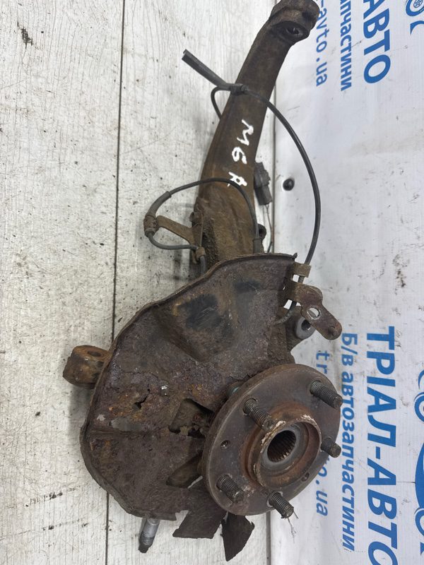 Кулак поворотный правый со ступицей Mazda 6 2007-2013 GS1D33021 (Арт. 68980) Кулак поворотный правый со ступицей Mazda 6 2007-2013 GS1D33021 (Арт. 68980)