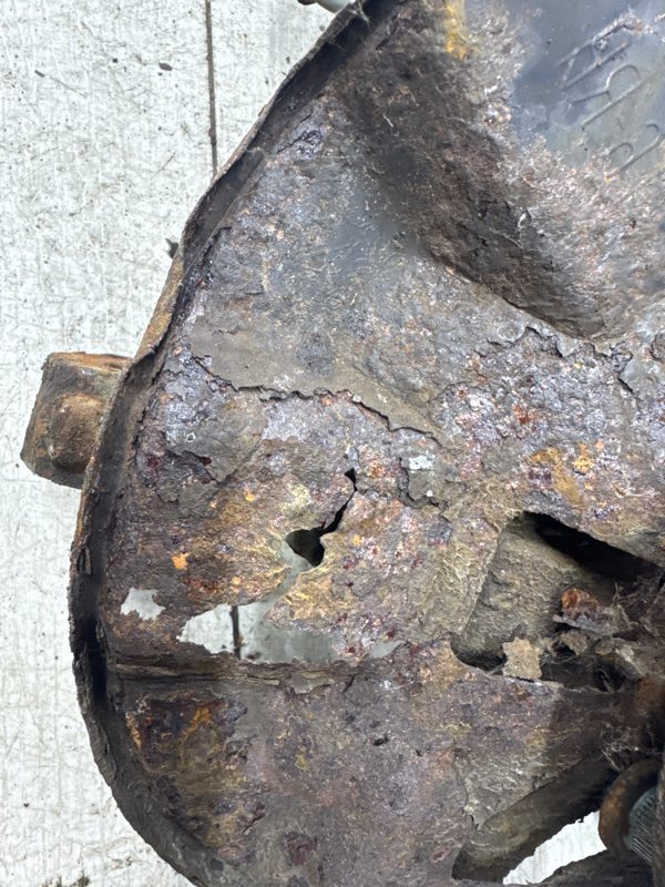 Кулак поворотный правый со ступицей Mazda 6 2007-2013 GS1D33021 (Арт. 68980) Кулак поворотный правый со ступицей Mazda 6 2007-2013 GS1D33021 (Арт. 68980)