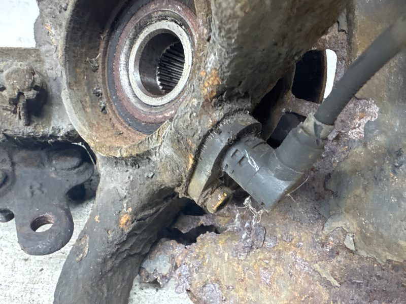 Кулак поворотный правый со ступицей Toyota Camry 2001-2006 4321139045 (Арт. 68981) Кулак поворотный правый со ступицей Toyota Camry 2001-2006 4321139045 (Арт. 68981)