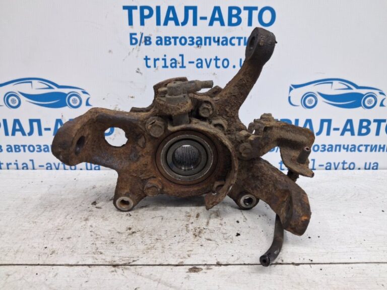 Кулак поворотный правый со ступицей Mitsubishi Pajero Wagon 1999-2006 MR374502 (Арт. 69049)