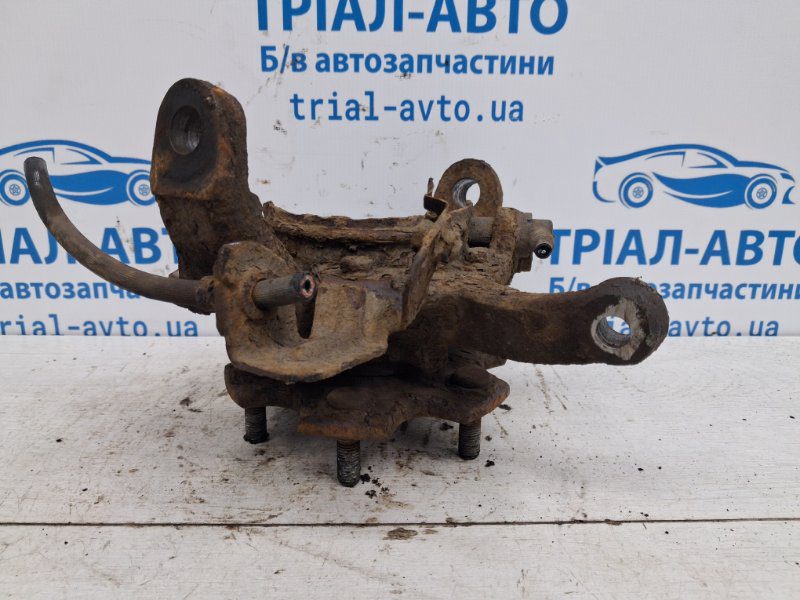 Кулак поворотный правый со ступицей Mitsubishi Pajero Wagon 1999-2006 MR374502 (Арт. 69049) Кулак поворотный правый со ступицей Mitsubishi Pajero Wagon 1999-2006 MR374502 (Арт. 69049)
