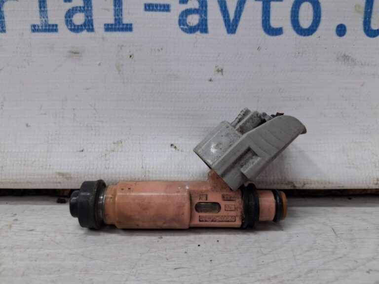 Форсунка топливная Toyota Camry 2001-2006 2320920030 (Арт. 69135)