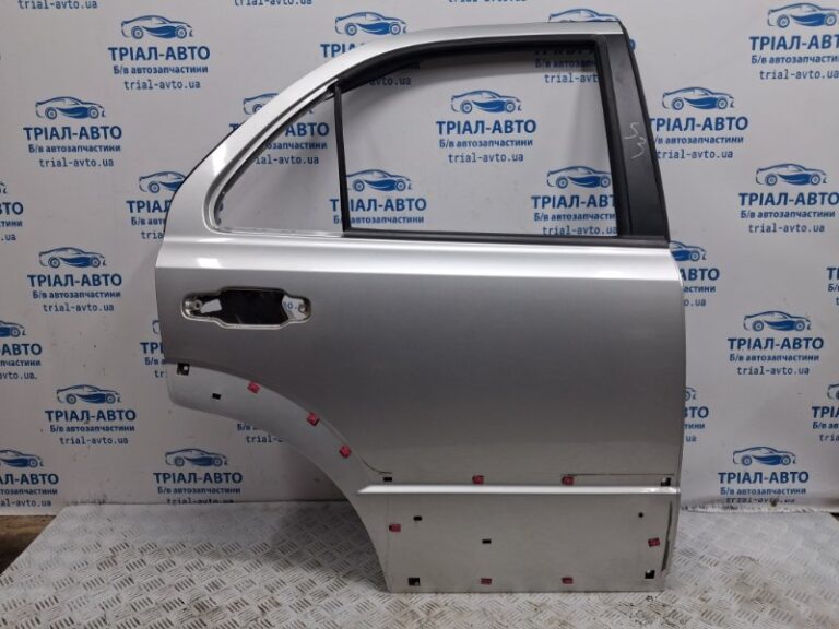 Дверь задняя правая Kia Sorento 2002-2011 770043E111 (Арт. 69181)