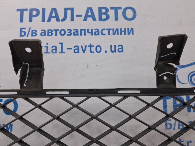 Решетка бампера центральная Mitsubishi L200 2006-2015 6402A073 (Арт. 69264) Решетка бампера центральная Mitsubishi L200 2006-2015 6402A073 (Арт. 69264)