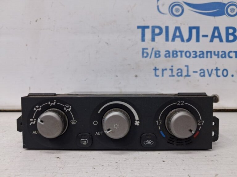 Блок управления кондиционером Mitsubishi Pajero Wagon 1999-2006 MR958005 (Арт. 69370)