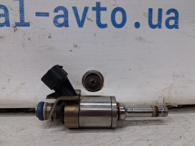 Форсунка топливная Nissan Juke 2010-2019 166001KC0A (Арт. 69413)