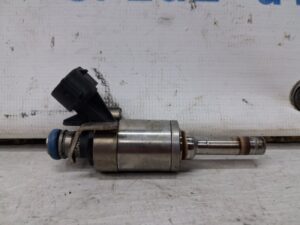 Форсунка топливная Nissan Juke 2010-2019 166001KC0A (Арт. 69414)