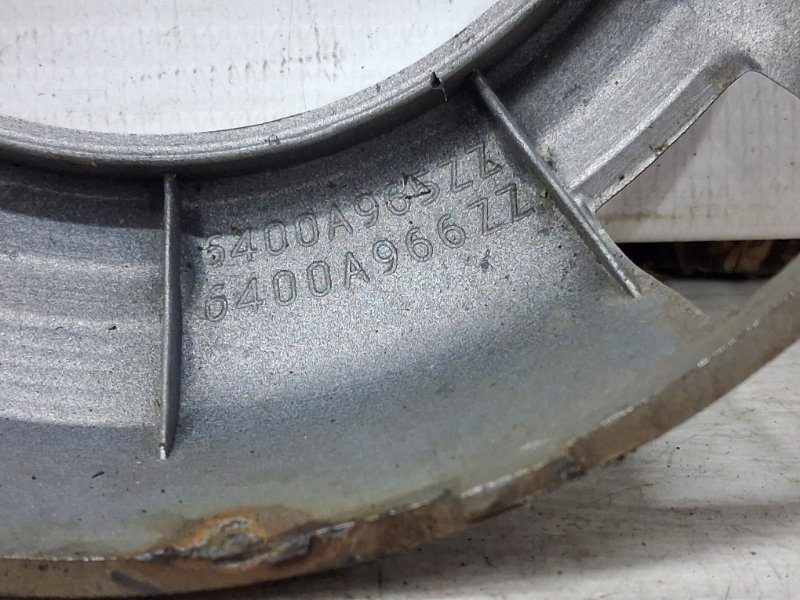 Решетка противотуманки правая Mitsubishi L200 2006-2015 6400A965HB (Арт. 69720) Решетка противотуманки правая Mitsubishi L200 2006-2015 6400A965HB (Арт. 69720)
