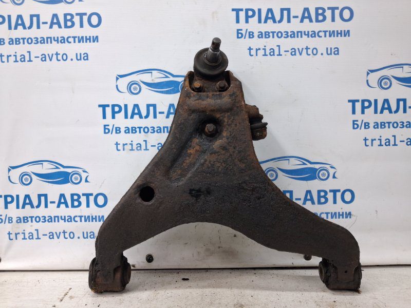 Рычаг передний нижний правый Mitsubishi L200 2006-2015 4013A088 (Арт. 69791) Рычаг передний нижний правый Mitsubishi L200 2006-2015 4013A088 (Арт. 69791)