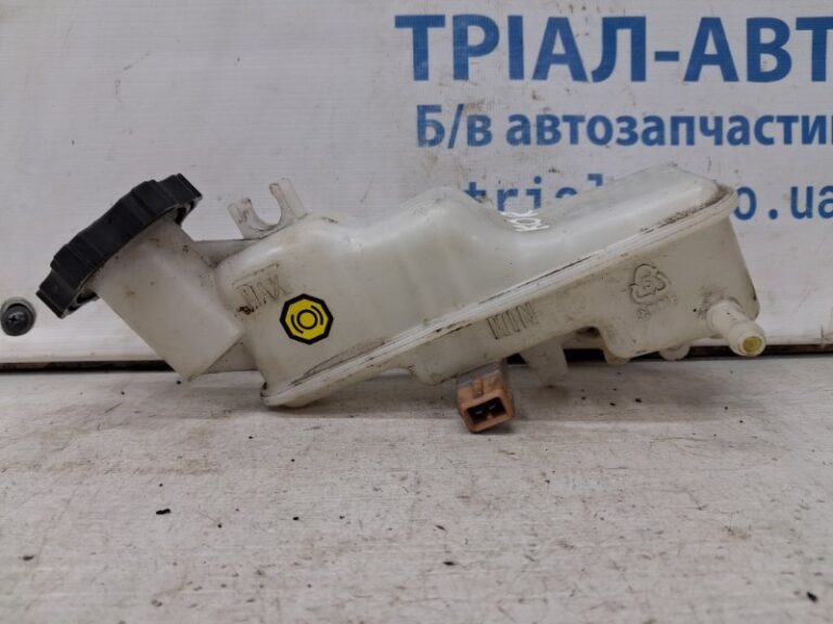 Бачок главного тормозного цилиндра SsangYong Korando 2010-2019 4854034100 (Арт. 69823)