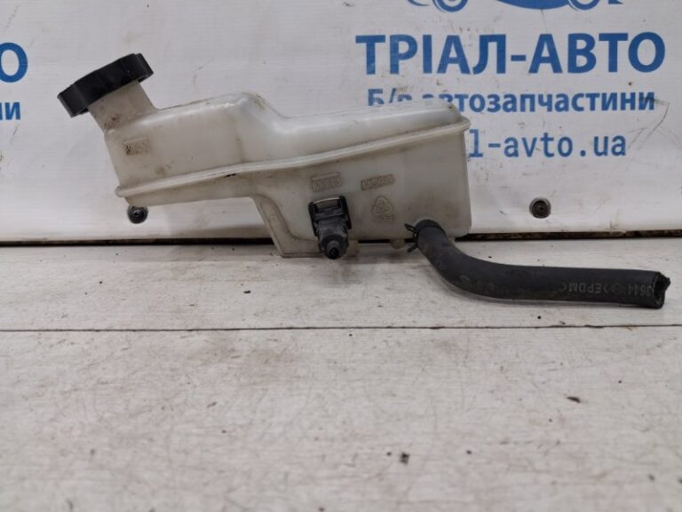Бачок главного тормозного цилиндра Hyundai IX35 2009-2015 585112S900 (Арт. 69824)